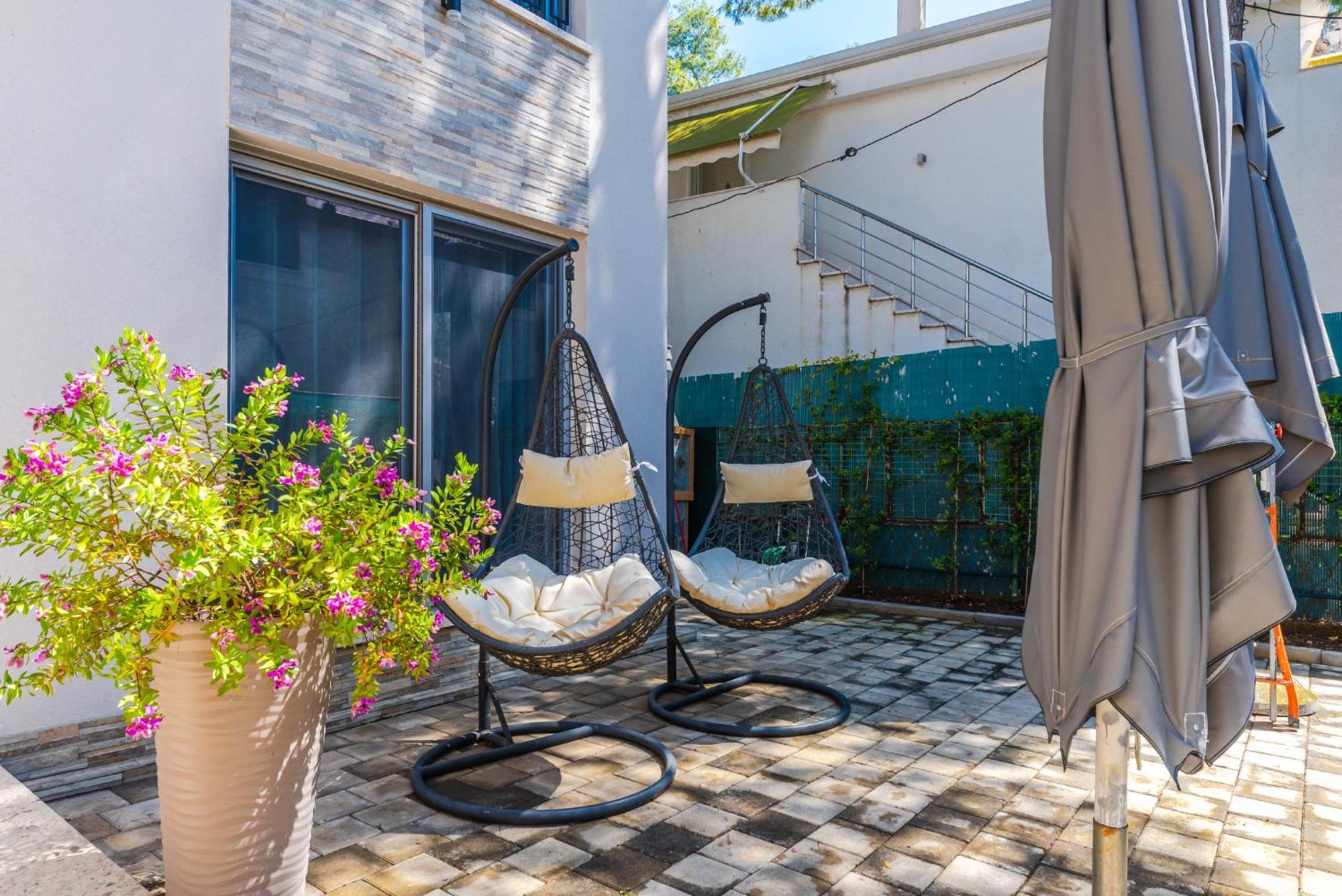 Beni'S Villa Apartments By Ps Golem  Exterior photo
